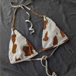 Cute top with chains